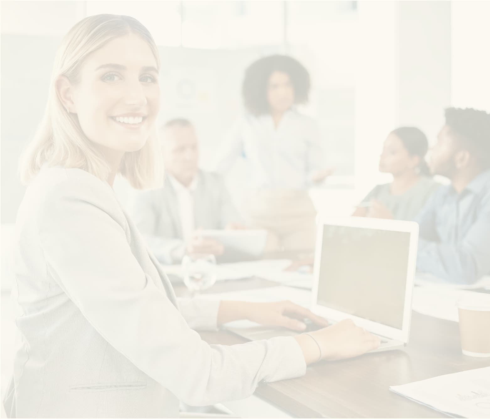 Foxit PDF Editor選べる柔軟なライセンス体系で忙しいIT担当者様のご要望にお応えします。